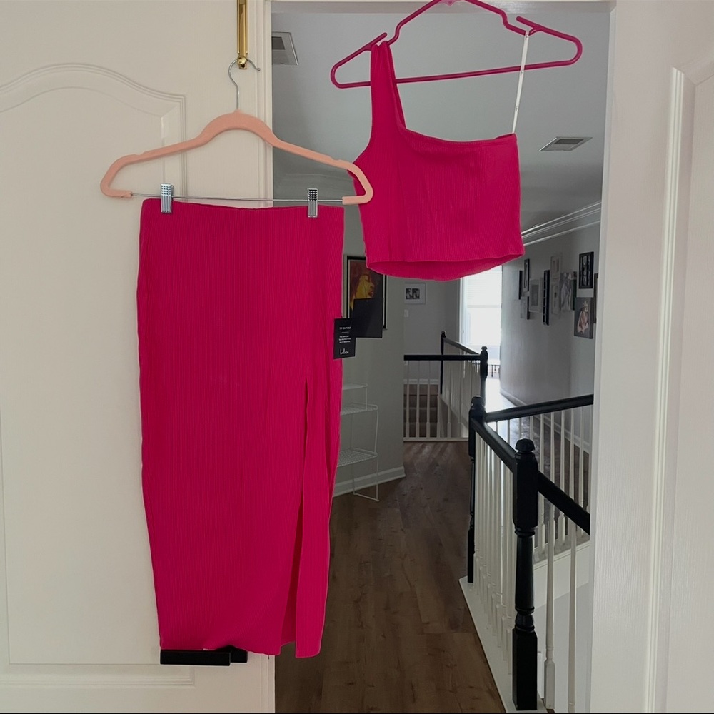 NWT Lulu's Pink Skirt and cropped top Set